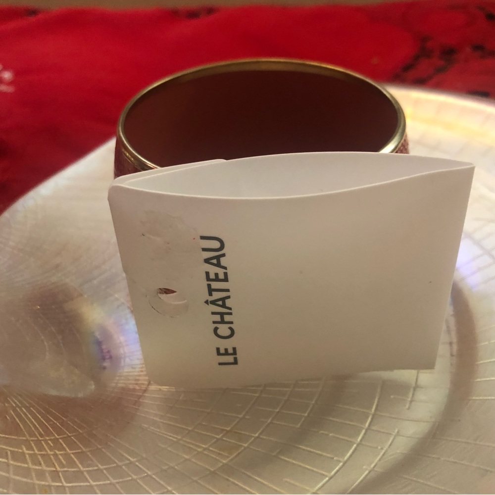 Enamel Coral Gold tone bangle.one size - Picture 6 of 8